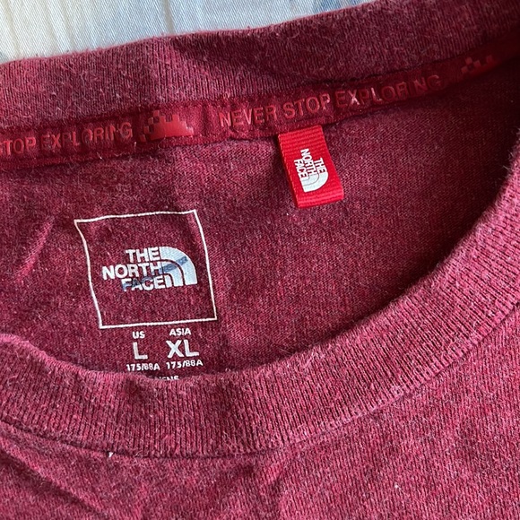 The North Face Long Sleeve - Picture 3 of 3